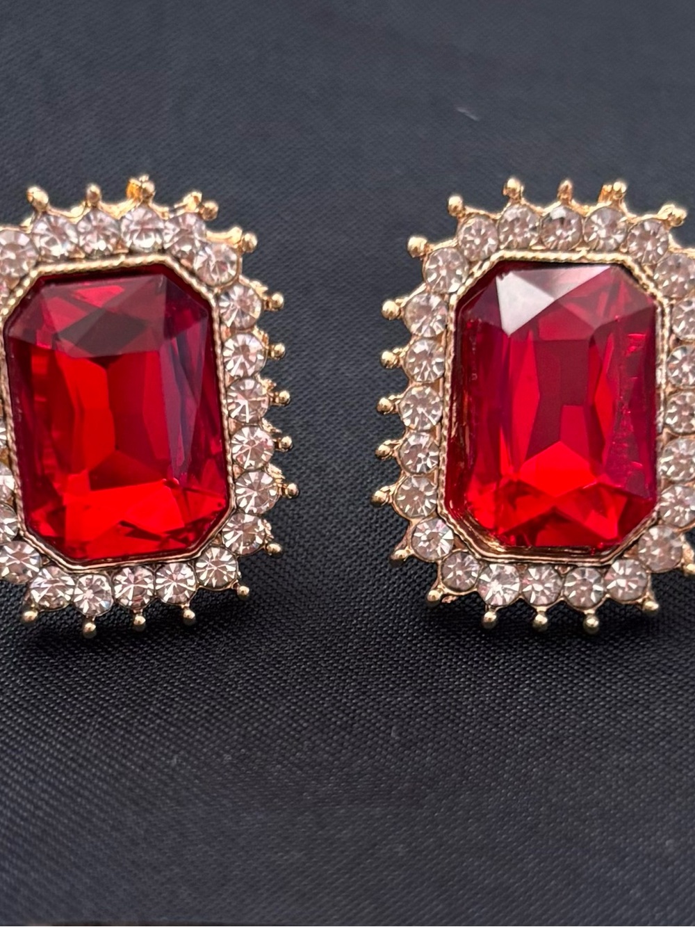 Clip on Gold-Setting Red Crystal Halo Stud Earrings - Women Jewelry